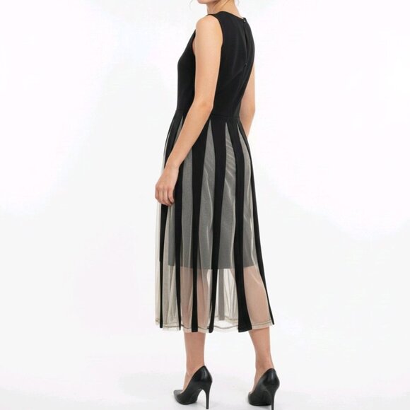 A-Line Scoop Neck Knee-Length Tulle Cocktail Dress - Picture 4 of 6